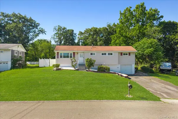 24 Stony Run Road, Newburgh, NY 12550