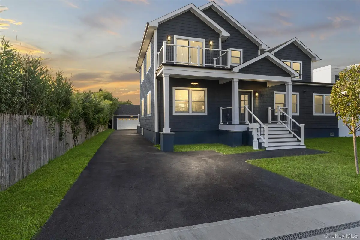 7 S Bay Avenue, Bay Shore, NY 11706 - Image #1