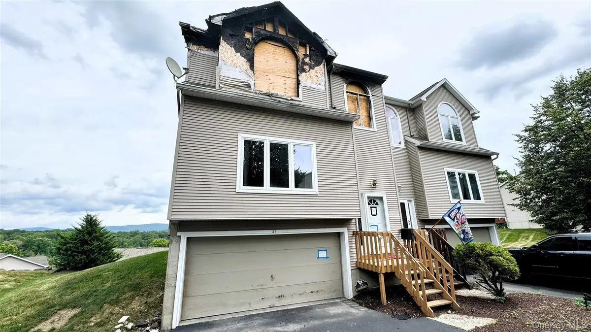 21 Rockridge Drive, Highland Mills, NY 10930 - Image #1