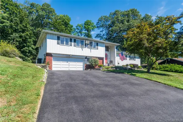 21 Tamidan Road, Poughkeepsie, NY 12601