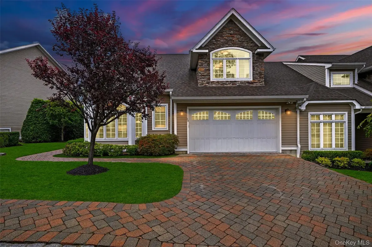 29 Michael Roberts Court, Pearl River, NY 10965 - Image #1