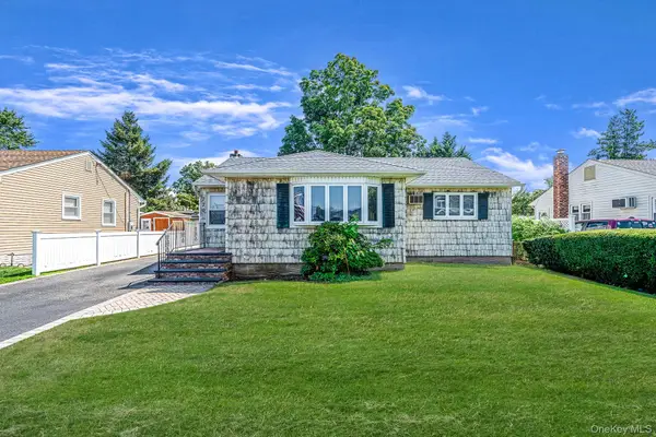 720 Highview Avenue, Westbury, NY 11590