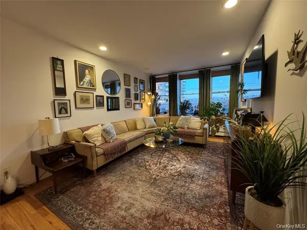 25 W Broadway #207, Long Beach, NY 11561