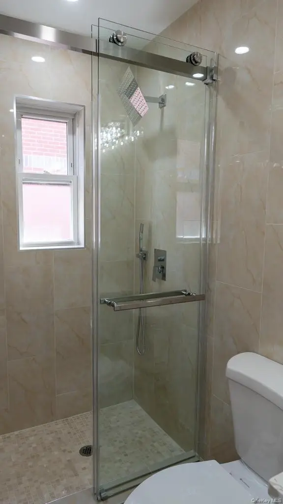 65-15 Yellowstone Blvd #5H, Forest Hills, NY 11375