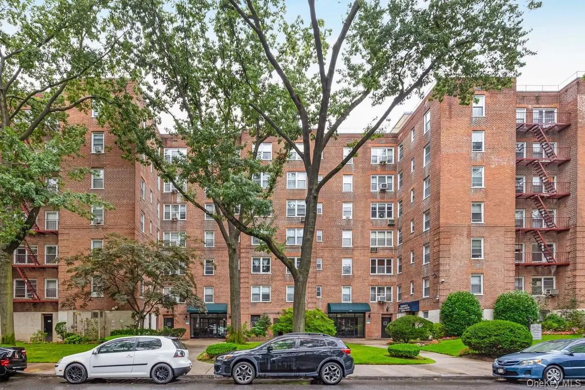 27-10 Parsons Boulevard #1F, Flushing, NY 11354 - Image #1