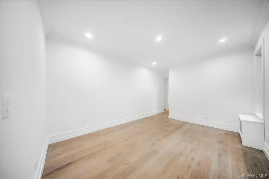 31-14 Crescent Street #5B, Astoria, NY 11106 - Image #3