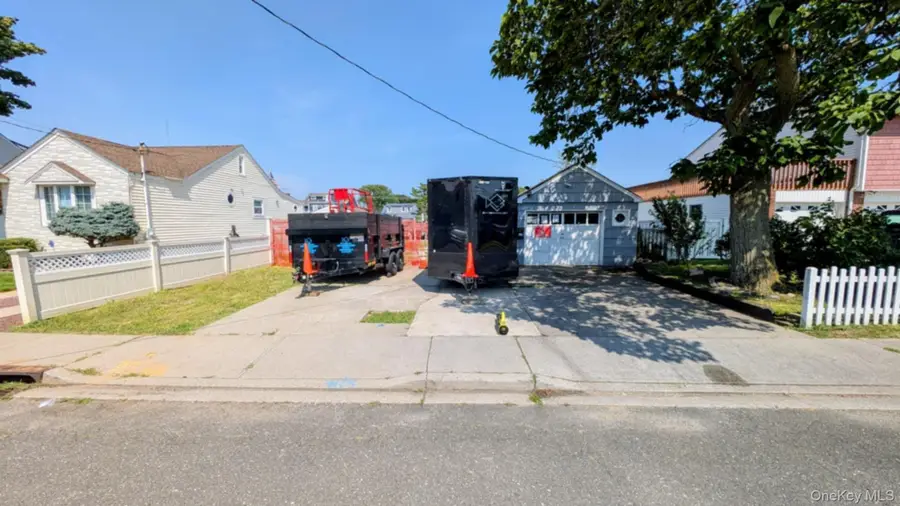 121a Garfield Street, Freeport, NY 11520 - Image #3