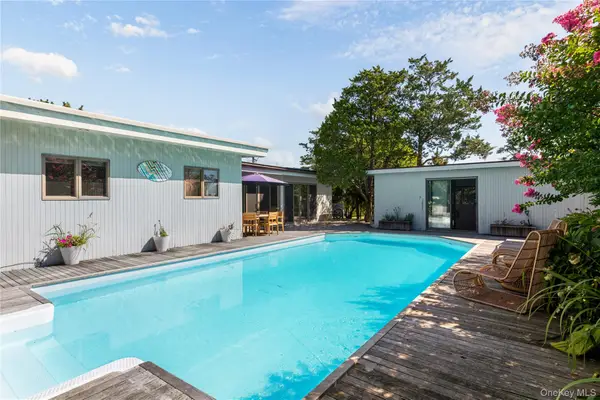 31 Laurel Avenue, Seaview, NY 11770