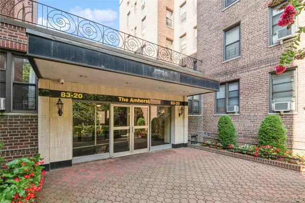 83-20 141 St #6 N, Briarwood, NY 11435