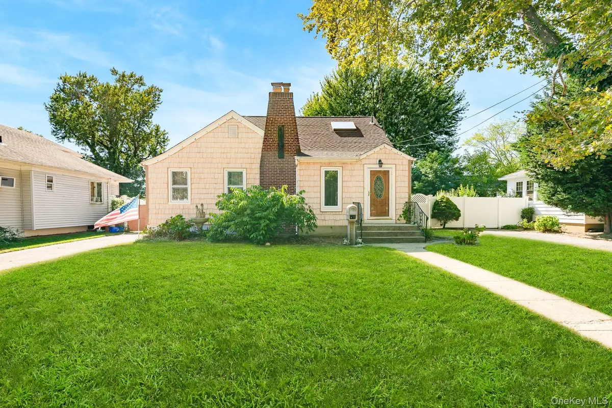 306 Park Avenue, Freeport, NY 11520 - Image #1