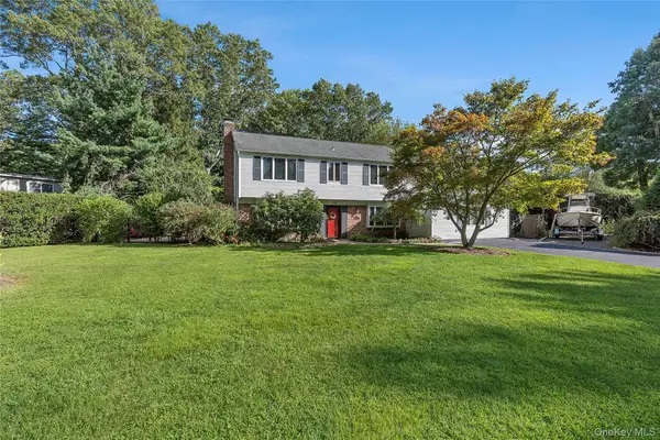 16 Sheppard Lane, Stony Brook, NY 11790