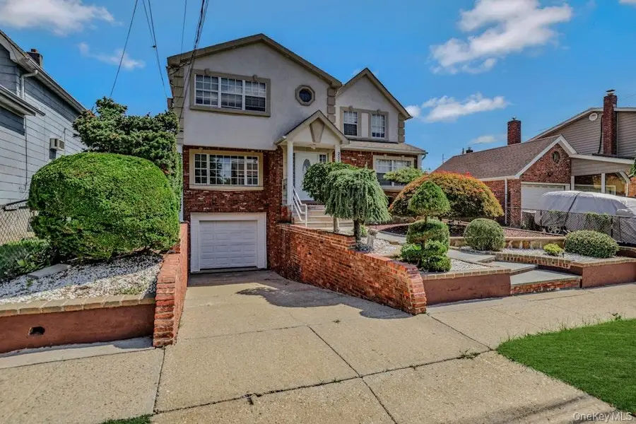 225 Rushmore Avenue, Carle Place, NY 11514 - Image #2