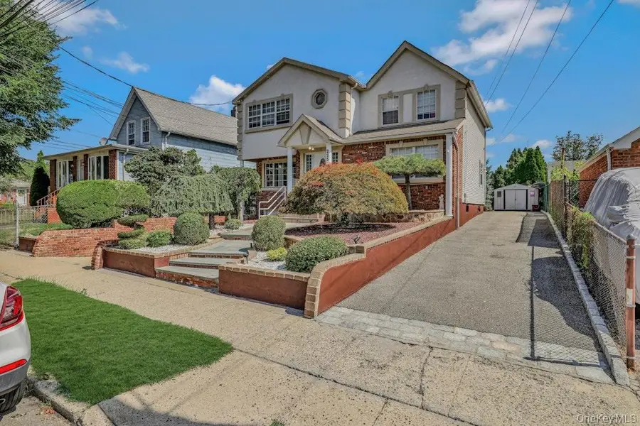 225 Rushmore Avenue, Carle Place, NY 11514 - Image #3