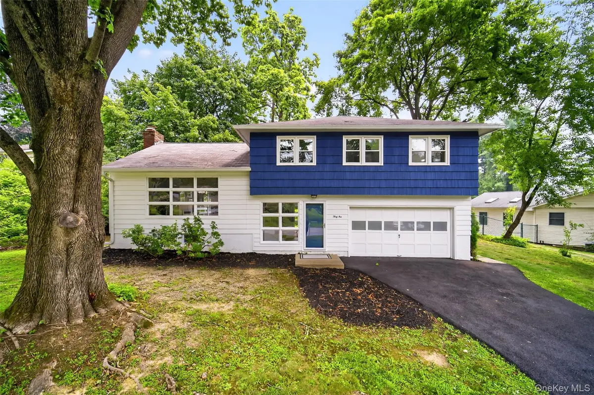 31 Old Farms Road, Poughkeepsie, NY 12603 - Image #1