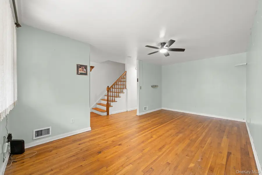 160 Stephens Avenue, Bronx, NY 10473 - Image #3