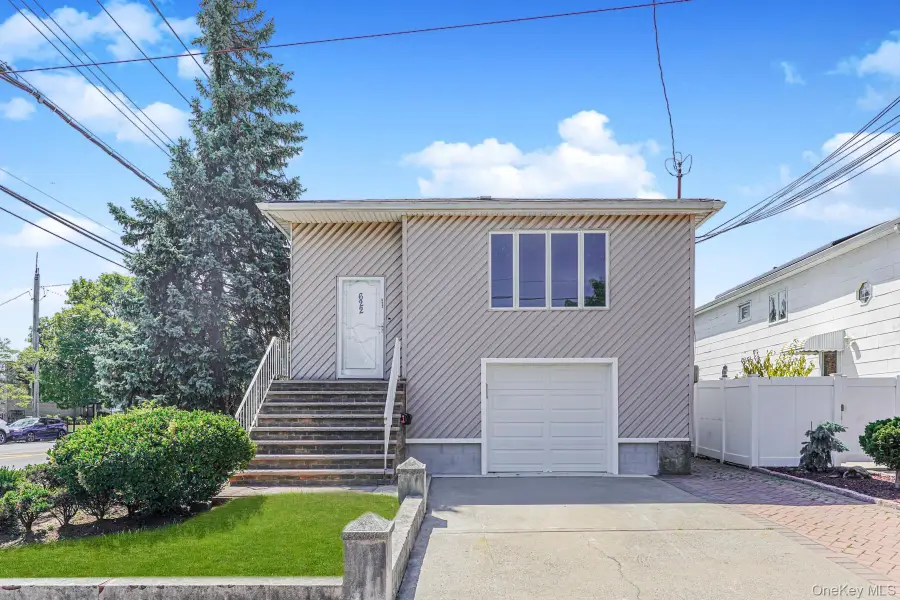 622 Barlow Avenue, Staten Island, NY 10312 - Image #2