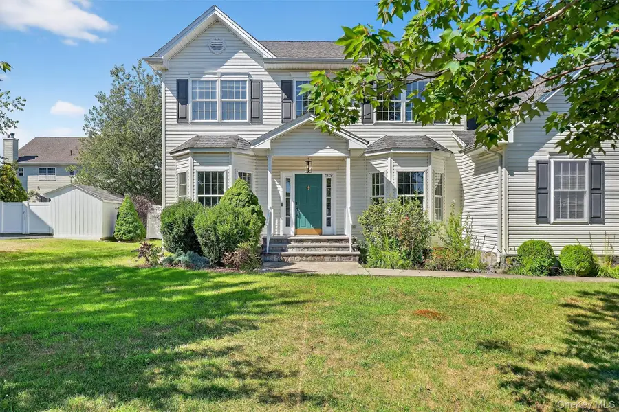 2806 Cherry Tree Way, New Windsor, NY 12553 - Image #2