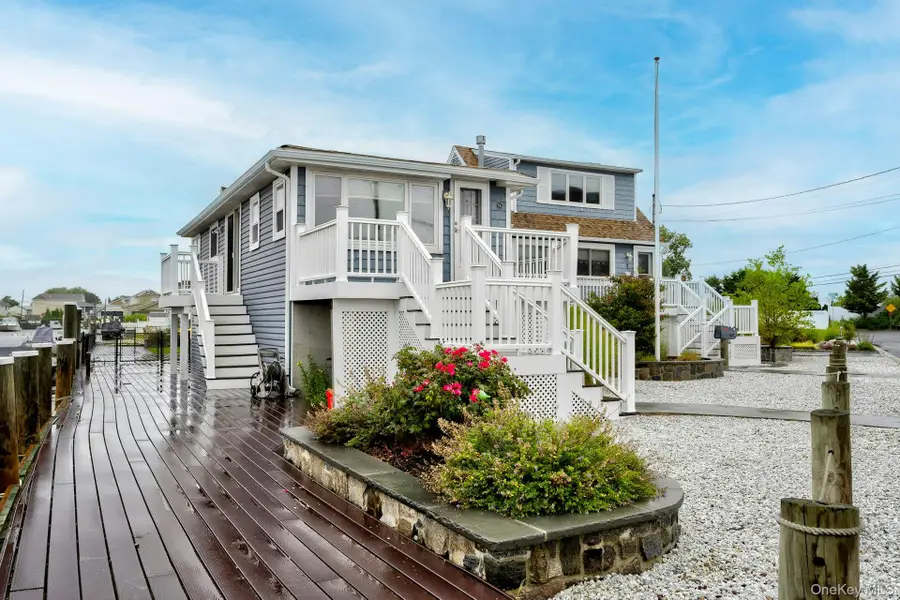 2 Bayview Avenue E, Lindenhurst, NY 11757 - Image #2