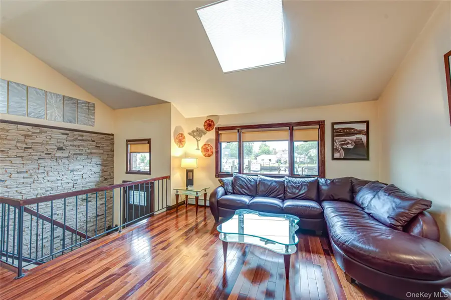 630 Shore Road, Lindenhurst, NY 11757 - Image #2