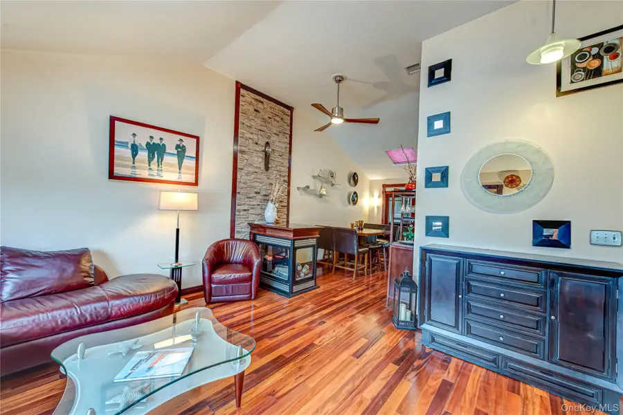 630 Shore Road, Lindenhurst, NY 11757 - Image #3