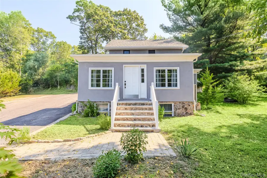 143 Rocky Point Landing Road, Rocky Point, NY 11778 - Image #3