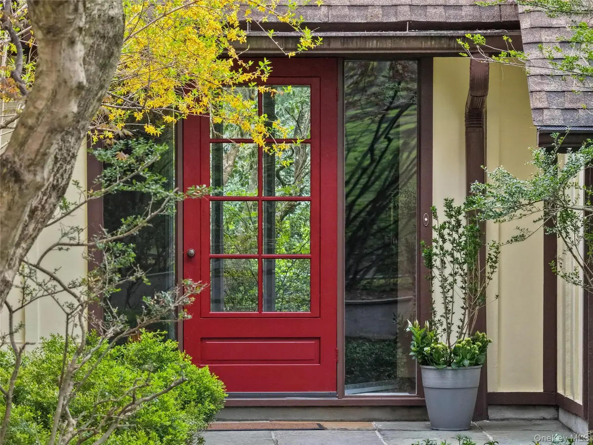 20 Lewis Road, Irvington, NY 10533 - #1