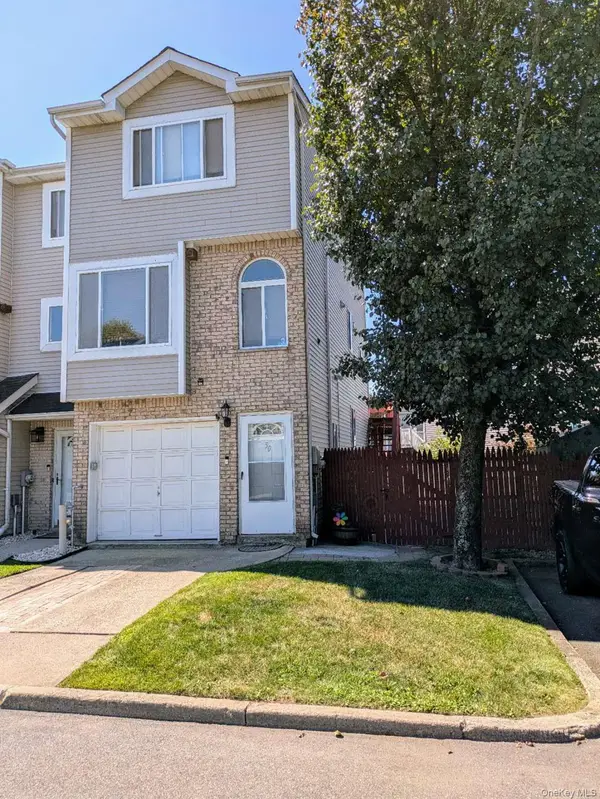 50 Mallard Lane, Staten Island, NY 10309