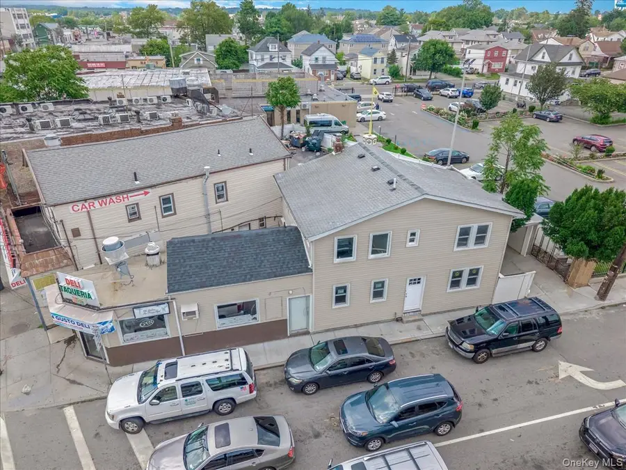 6 E Barclay Street, Hicksville, NY 11801 - Image #2