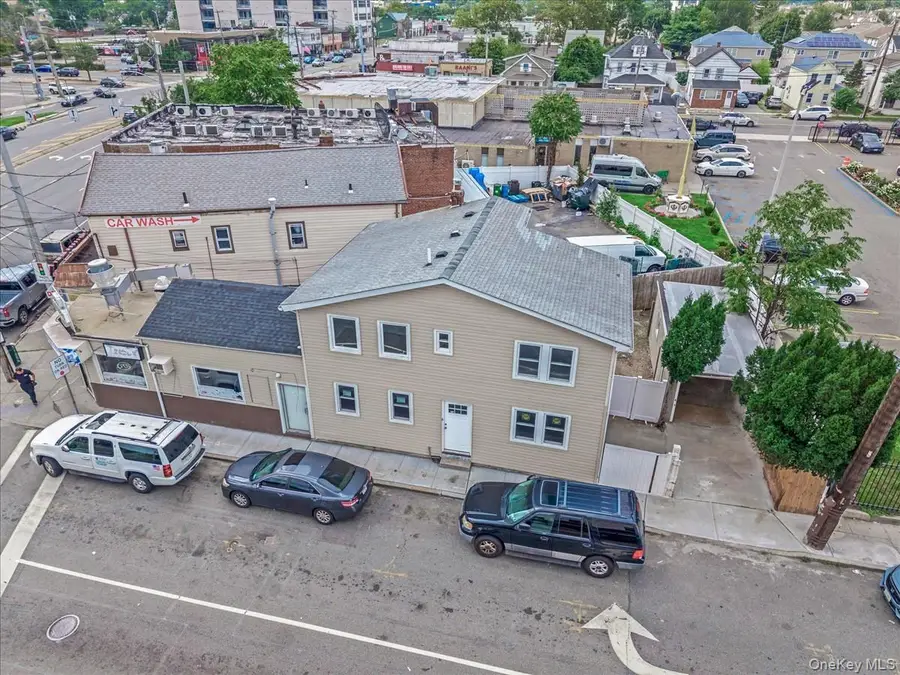 6 E Barclay Street, Hicksville, NY 11801 - Image #3