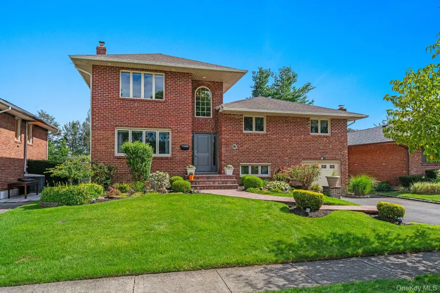 114 Seaman Road, Jericho, NY 11753 - Image #3