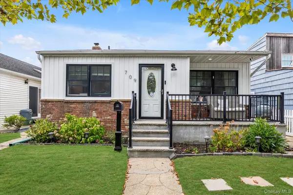 709 Monroe Boulevard, Long Beach, NY 11561