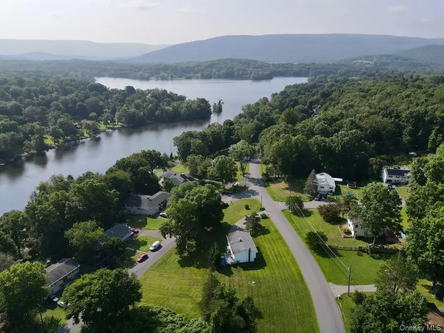 32 Valley Drive, Salisbury Mills, NY 12577 - Image #2