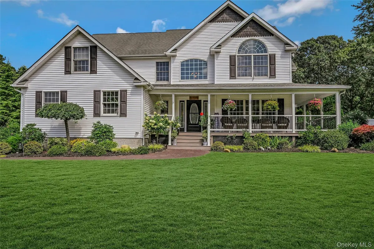 91 Groveland Park Boulevard, Sound Beach, NY 11789 - Image #1