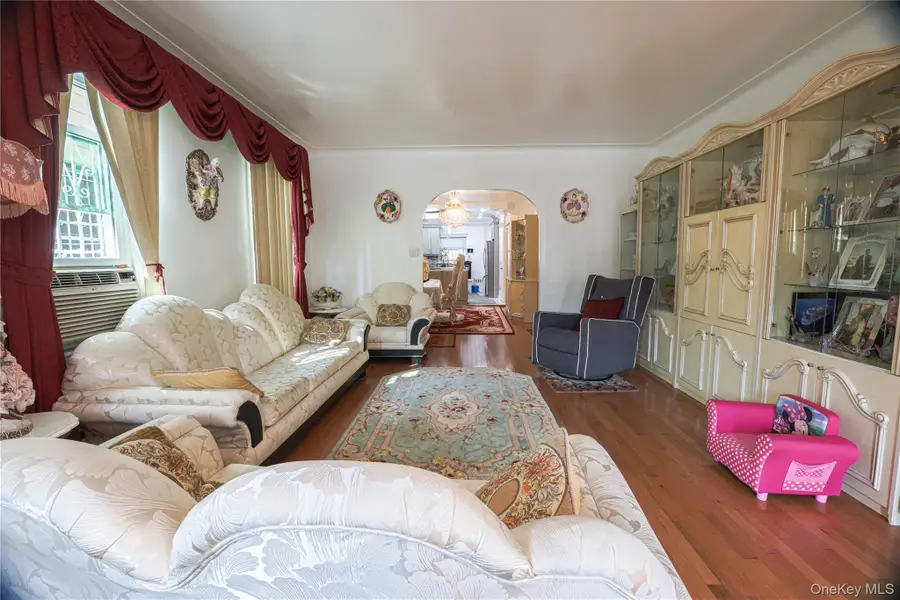 101-44 114th Street, South Richmond Hill, NY 11419 - Image #3