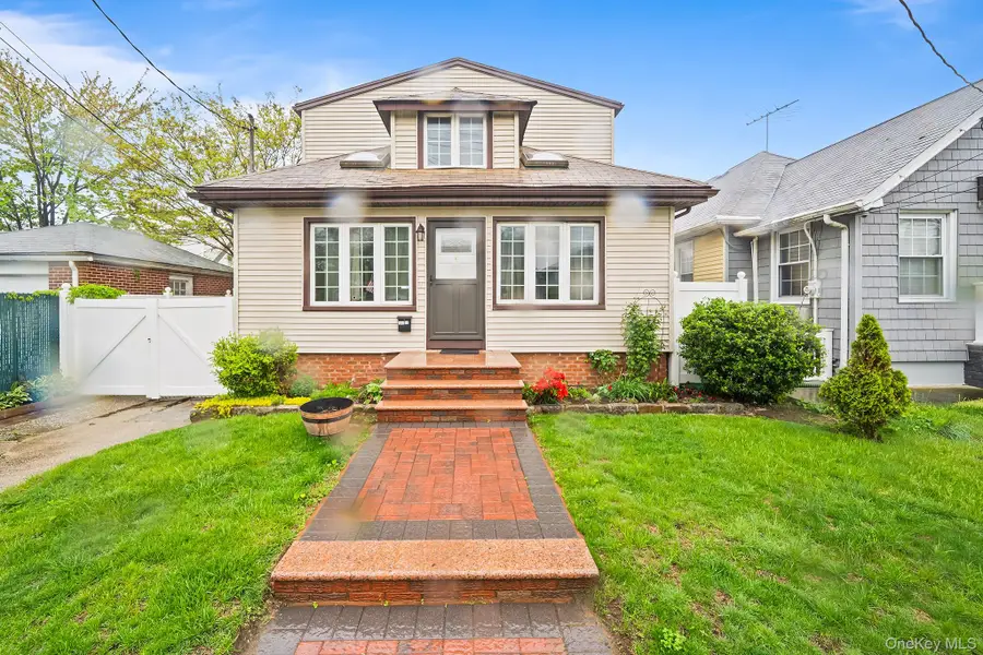 13411 243rd Street, Rosedale, NY 11422 - Image #2