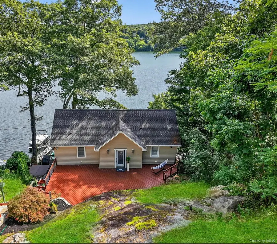 60 Lakeview Dr, Holmes, NY 12531 - Image #2