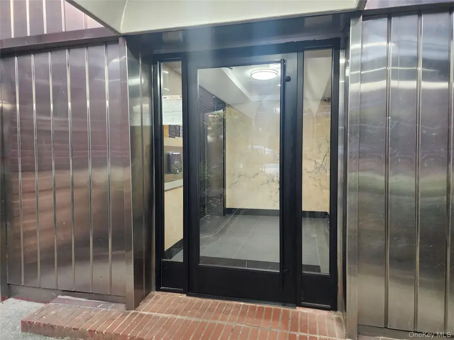 12325 82nd Avenue #2T, Kew Gardens, NY 11415 - Image #3