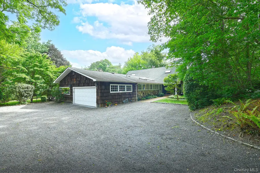 21 W Mall Drive, Huntington, NY 11743 - Image #3