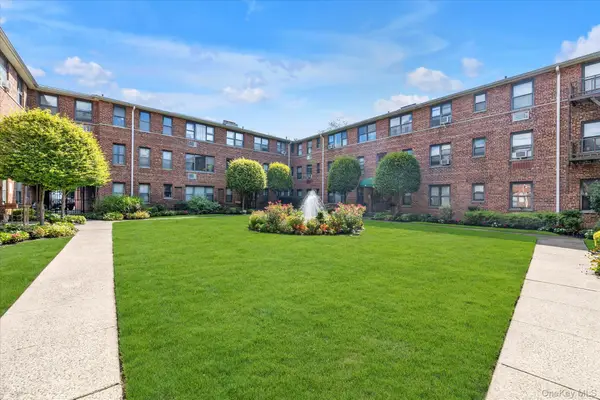 320 Atlantic Avenue #D-2, East Rockaway, NY 11518