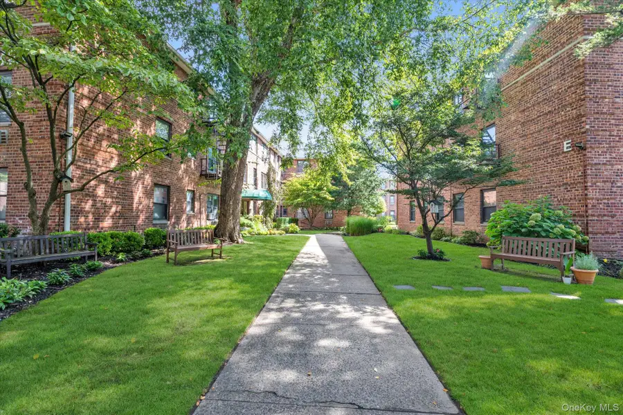 320 Atlantic Avenue #D-2, East Rockaway, NY 11518 - #2