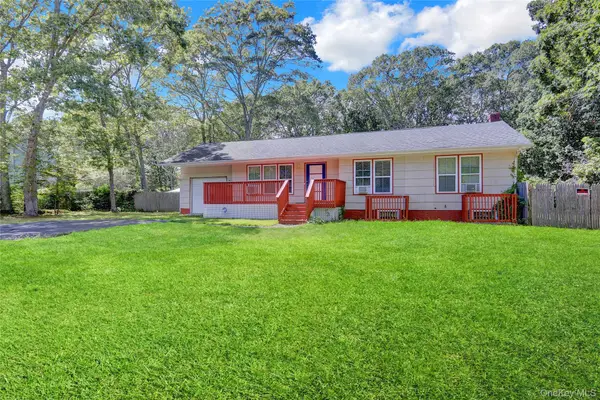 125 Grand Avenue, Shirley, NY 11967