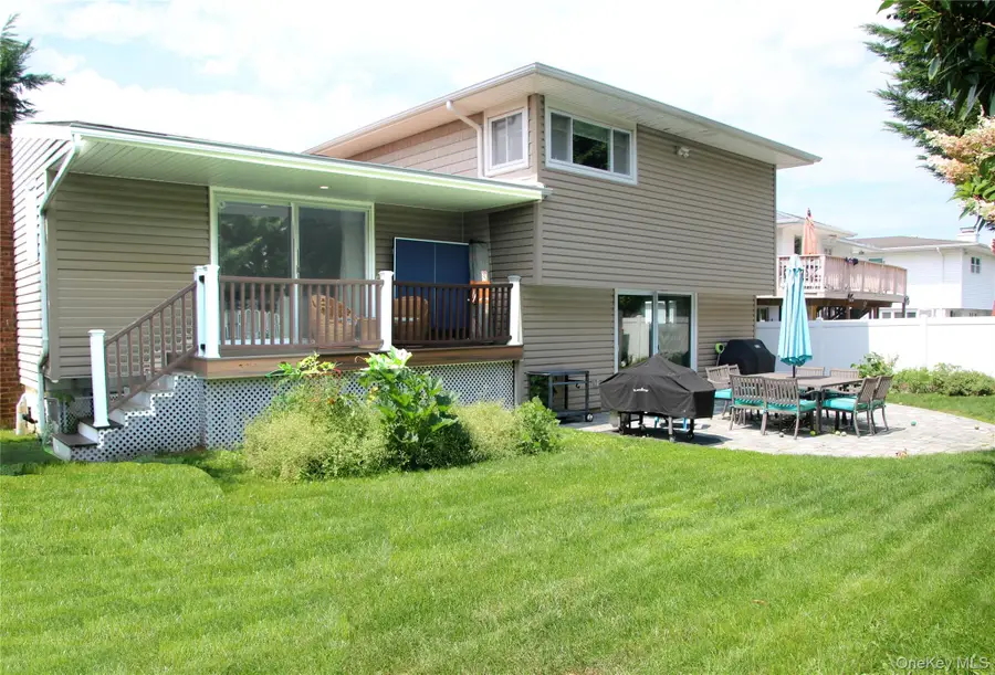 1944 Lowell Lane, Merrick, NY 11566 - Image #3