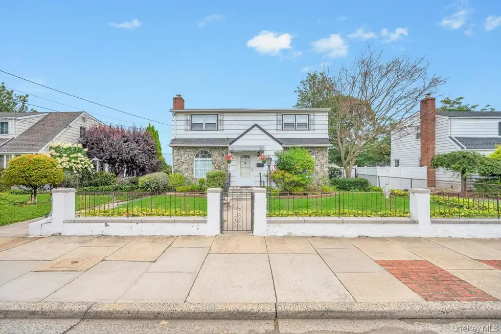 87 Underhill Avenue, Hicksville, NY 11801 - Image #1