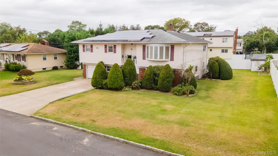 56 Suffolk Avenue, West Babylon, NY 11704 - Image #2