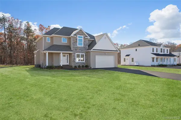 2 Fourth Avenue, Centereach, NY 11720