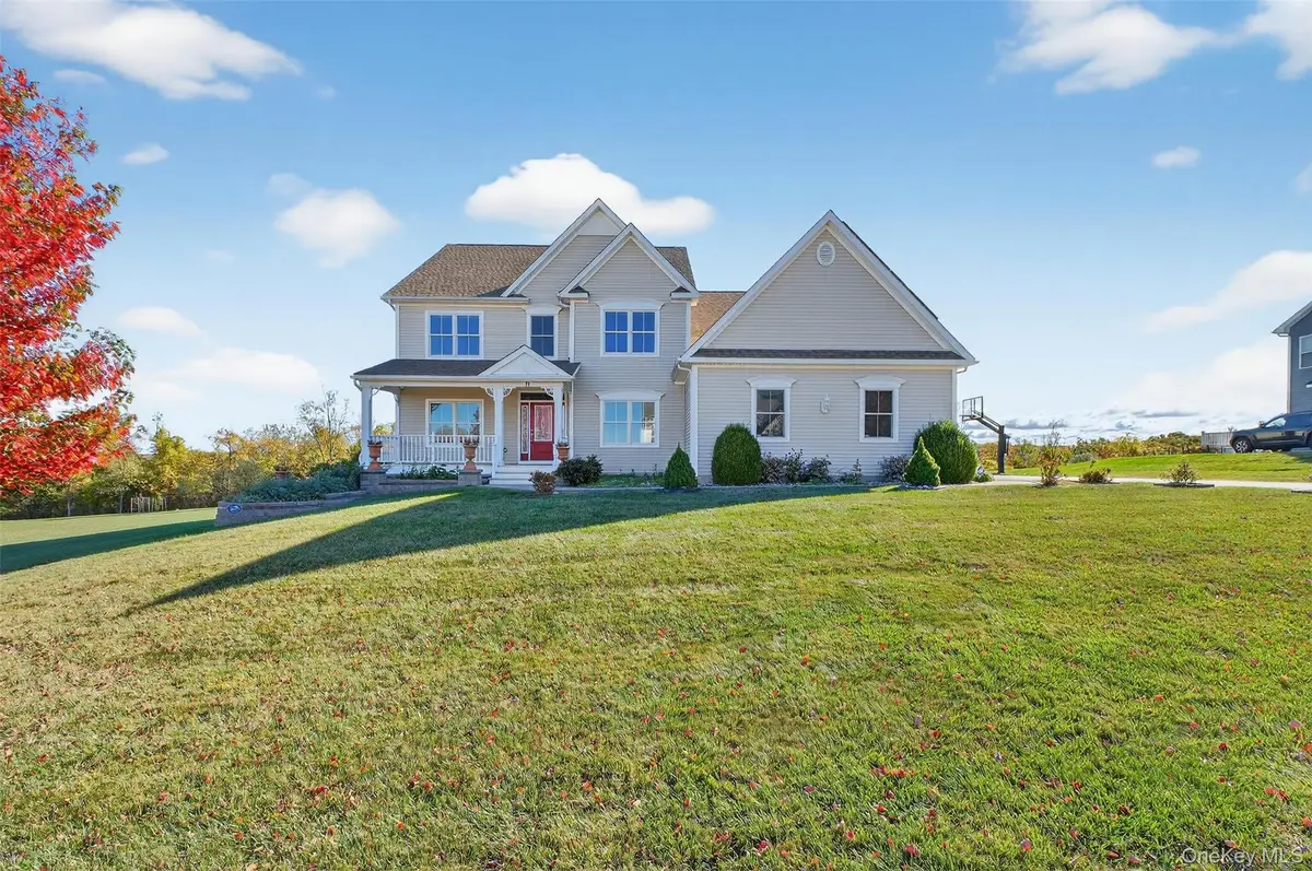 71 Ridgeline Drive, Poughkeepsie, NY 12603 - Image #1
