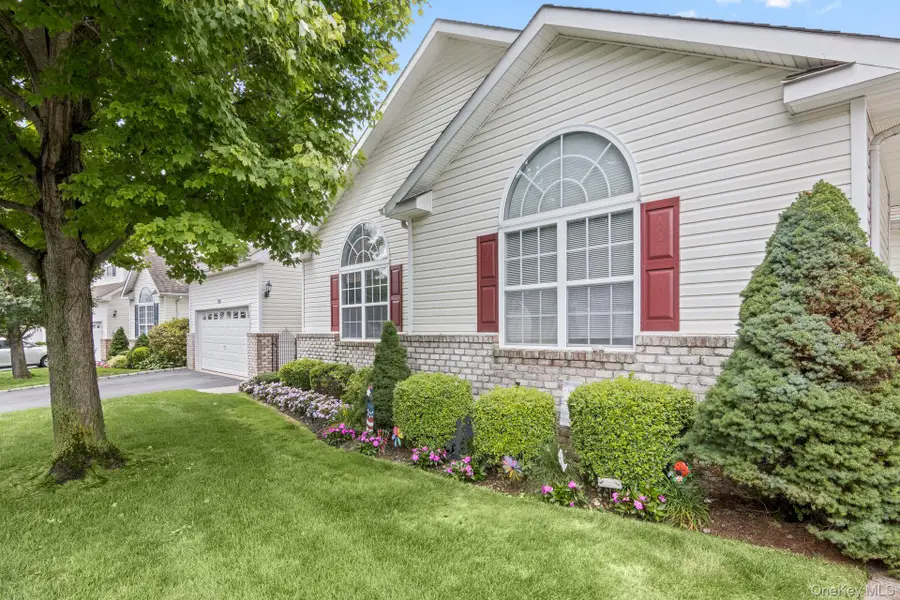 37 Constantine Way, Mount Sinai, NY 11766 - Image #3