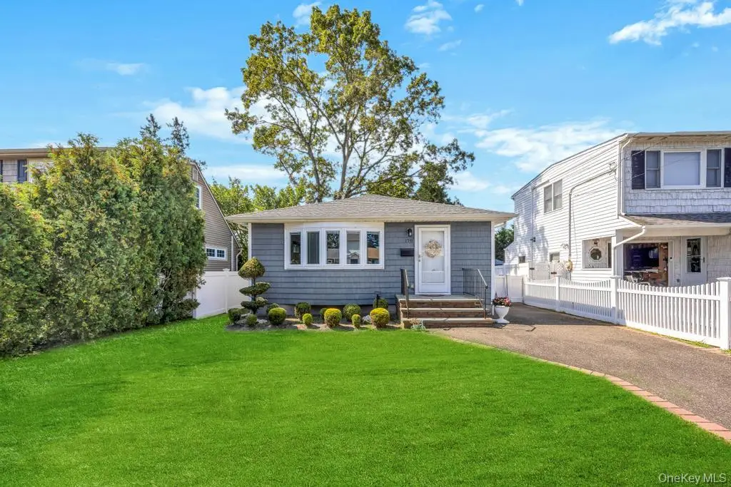 170 Lindbergh Street, Massapequa Park, NY 11762 - Image #1