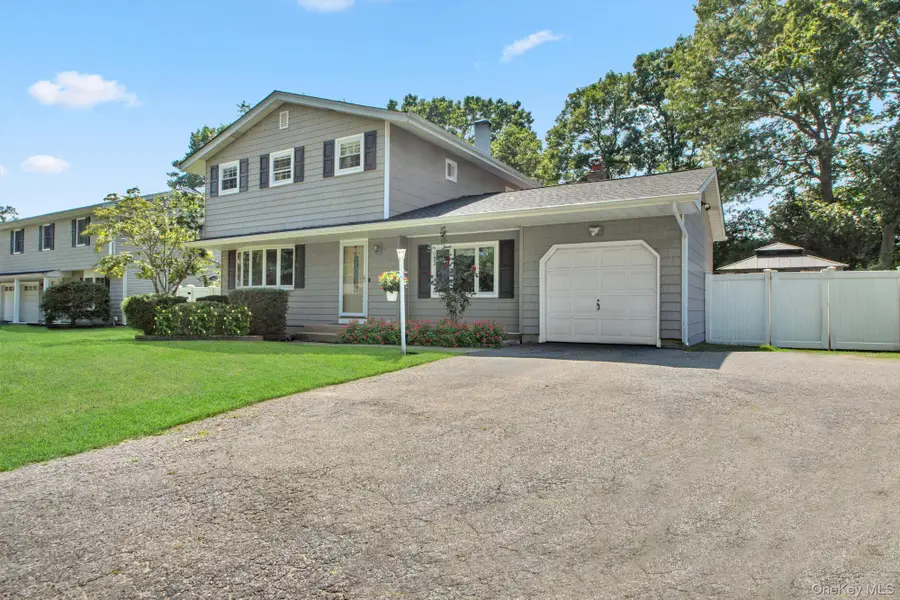 274 Mount Pleasant Road, Hauppauge, NY 11788 - Image #2