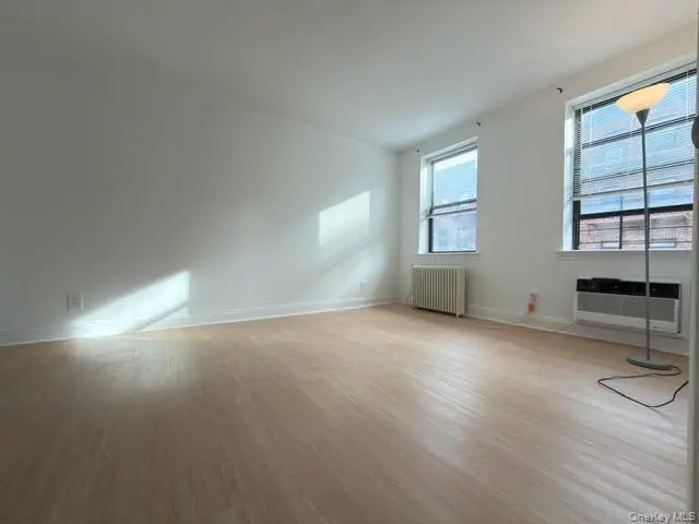 47-21 215 Place #1C, Bayside, NY 11364 - Image #1